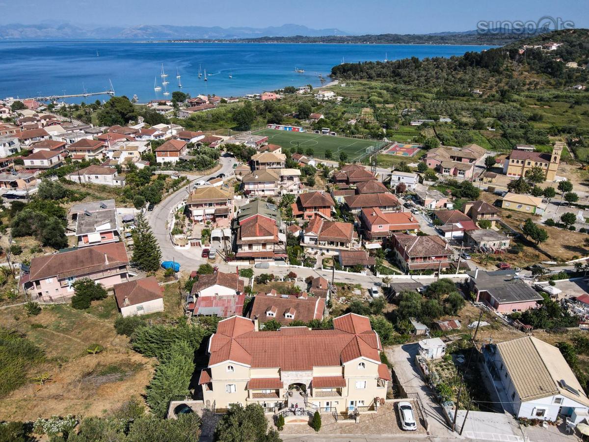 Petrití Villa Konstantina מראה חיצוני תמונה
