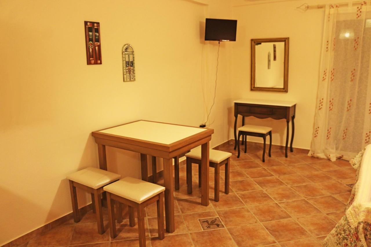 Petrití Villa Konstantina מראה חיצוני תמונה